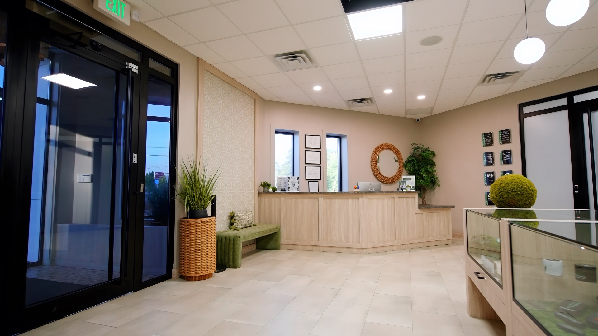 Cottonmouth Dispensary reception desk welcoming customers